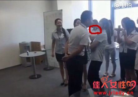 ŮԱ���Ŷ����ϰ� ��������Ůͷ����������ͼƬ