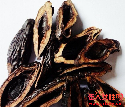 小伙每天4包槟榔 口腔黏膜纤维化张不开嘴